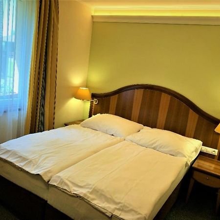 Camping La Provence Hotel Velka Hledsebe Ngoại thất bức ảnh