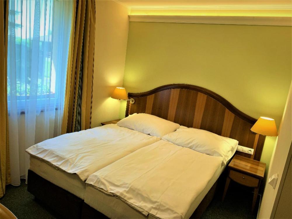 Camping La Provence Hotel Velka Hledsebe Ngoại thất bức ảnh