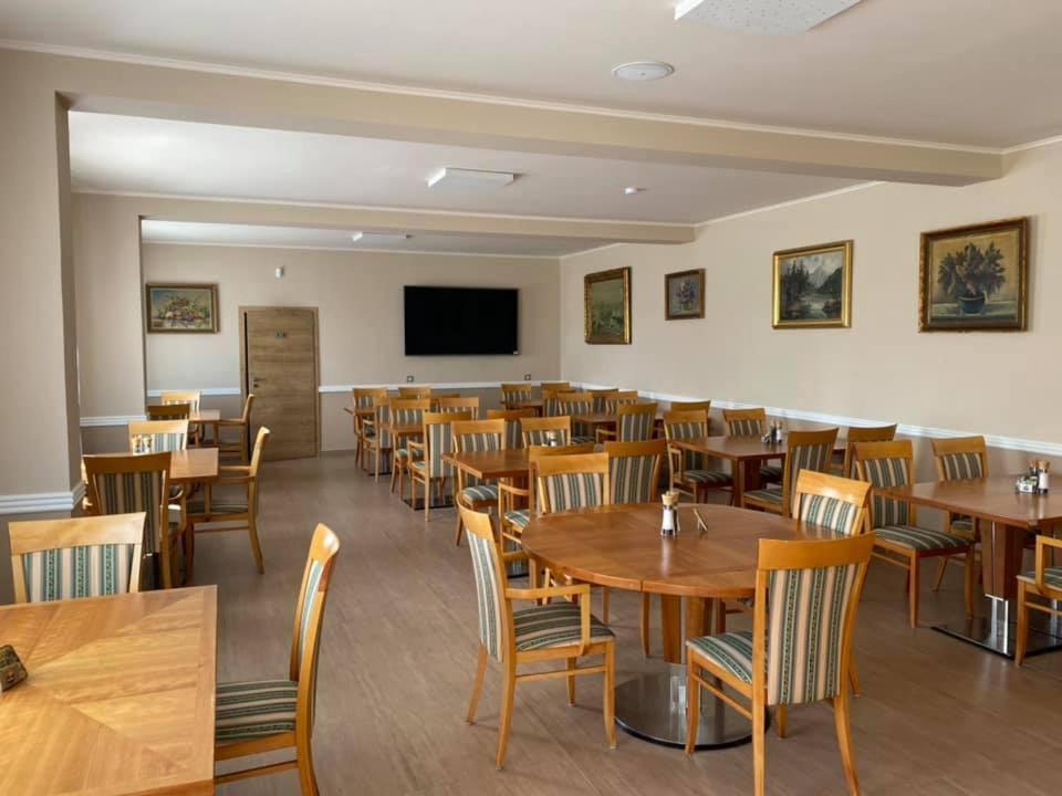 Camping La Provence Hotel Velka Hledsebe Ngoại thất bức ảnh